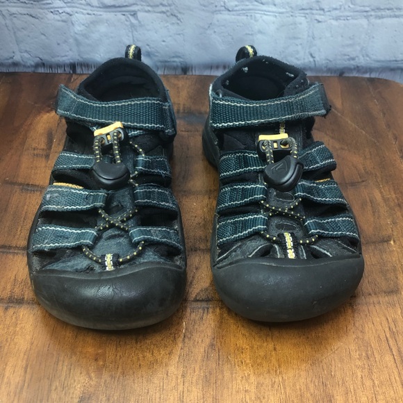 KEEN Sandals todays 11 - Picture 2 of 5